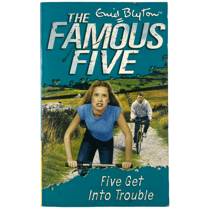 Five Get into Trouble (Famous Five : 8)