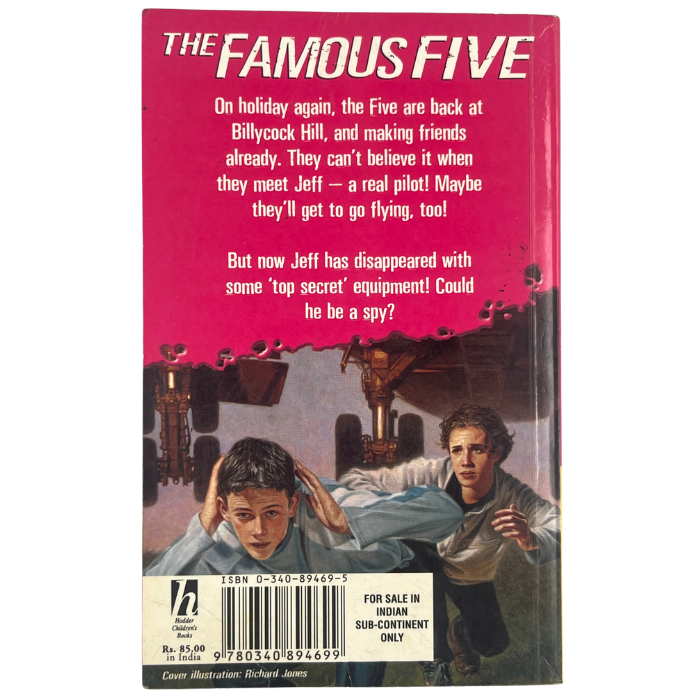 Five Go to Billycock Hill (Famous Five : 16)