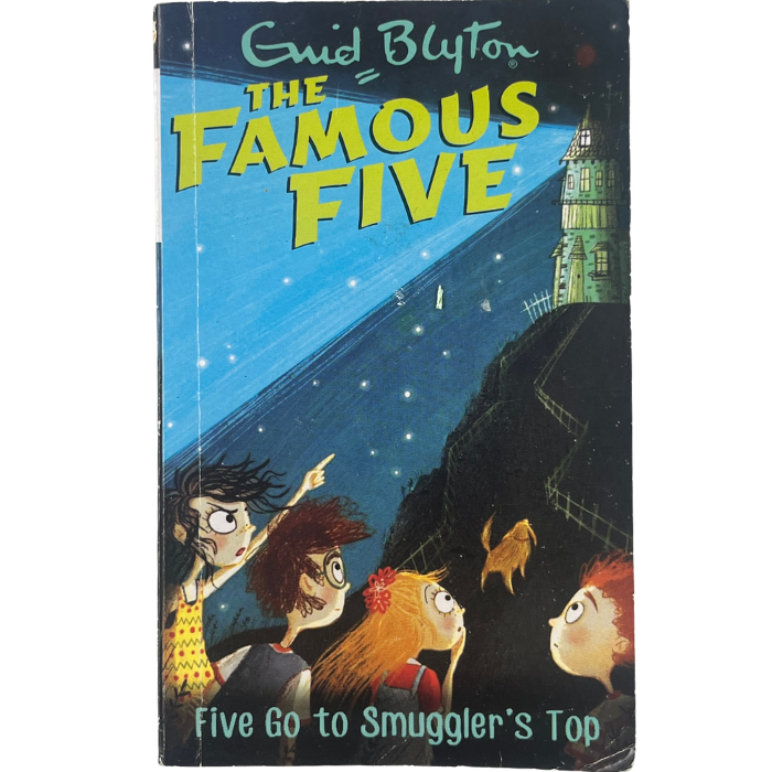 Five Go to Smuggler's Top (Famous Five : 4)