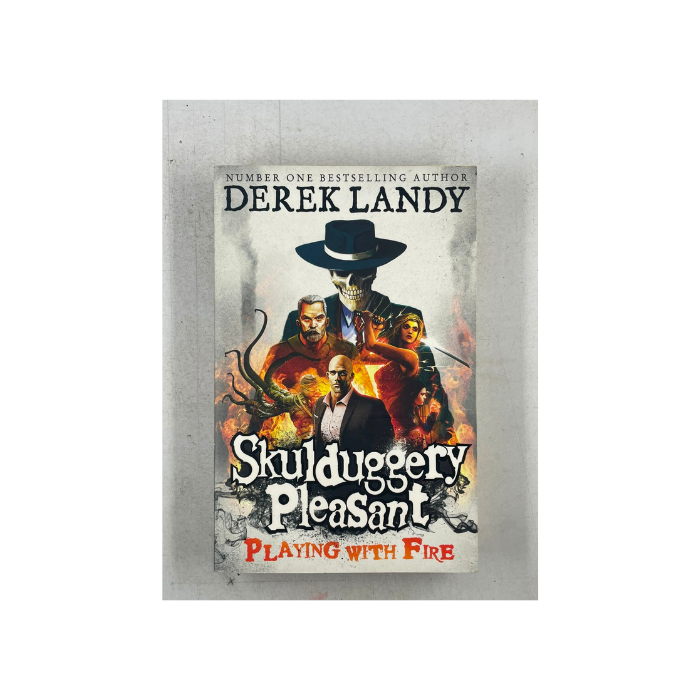 Playing with Fire (Skulduggery Pleasant Book 2)