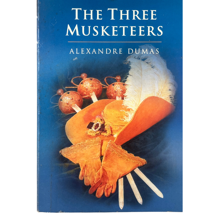 The Three Musketeers (Puffin Classics)